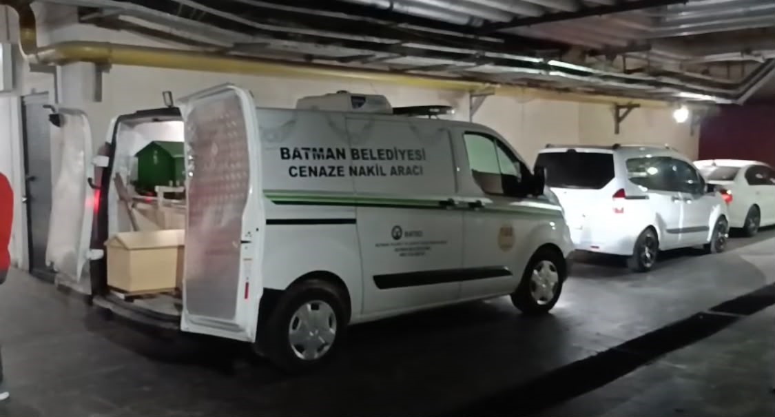 Batman’da halı çırparken 8. kattan düşen kadın hayatını kaybetti