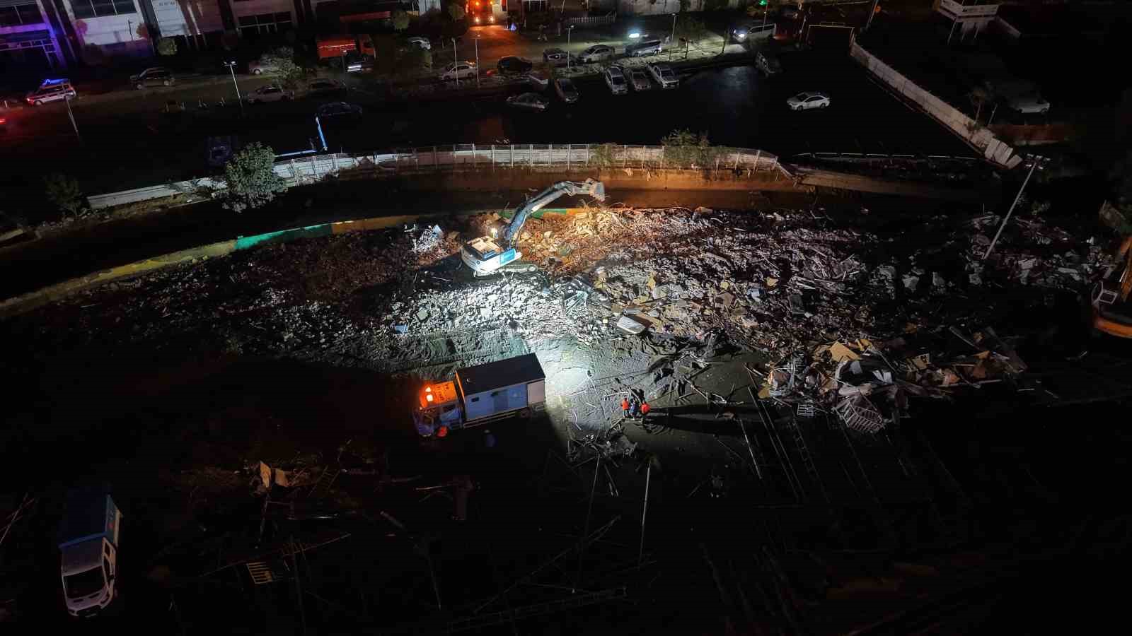 Ayazağa’da devam eden yıkım çalışması dronla havadan görüntülendi