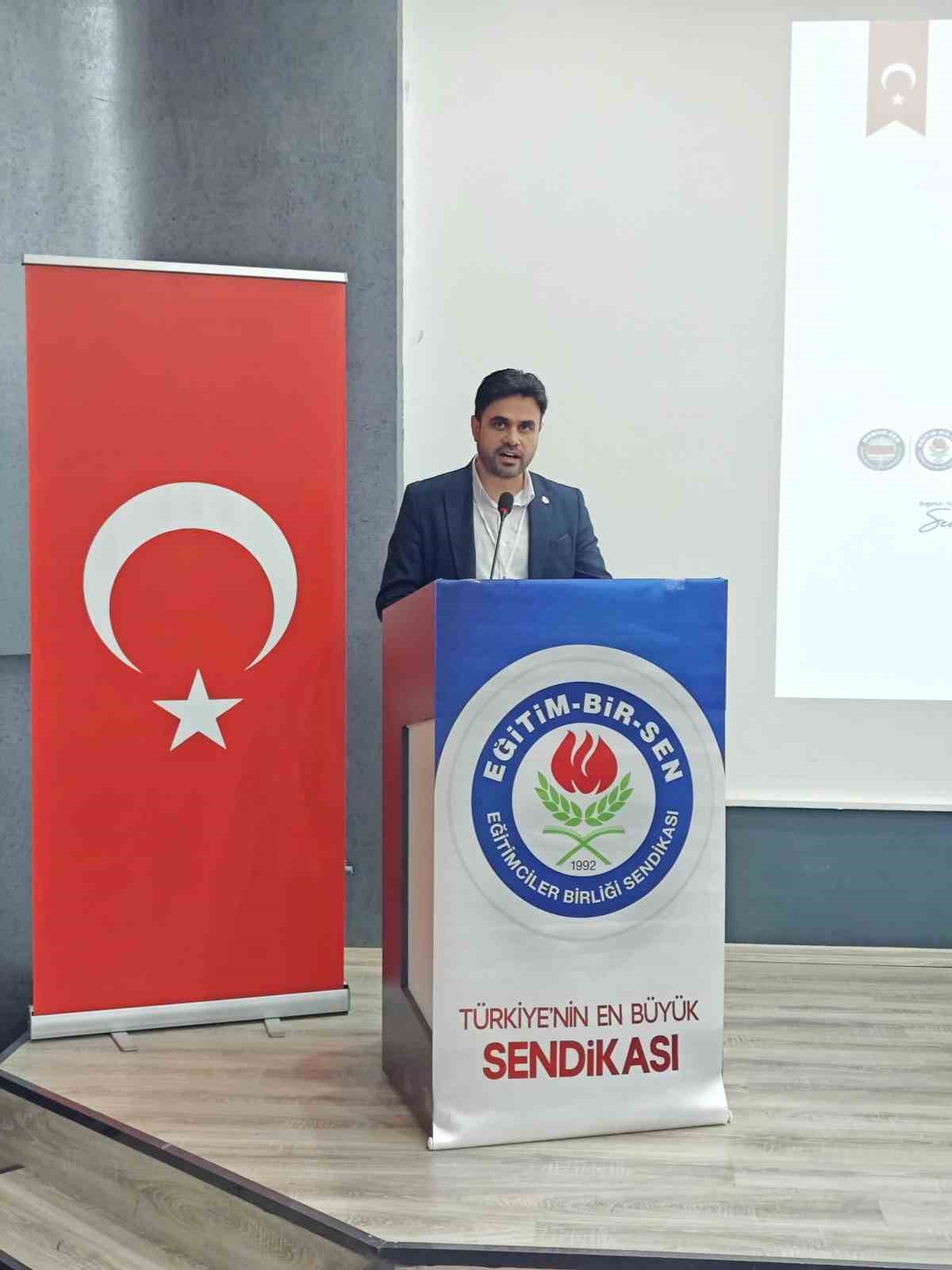 Eğitim-Bir-Sen Manisa’da Ahmet Yasav güven tazeledi