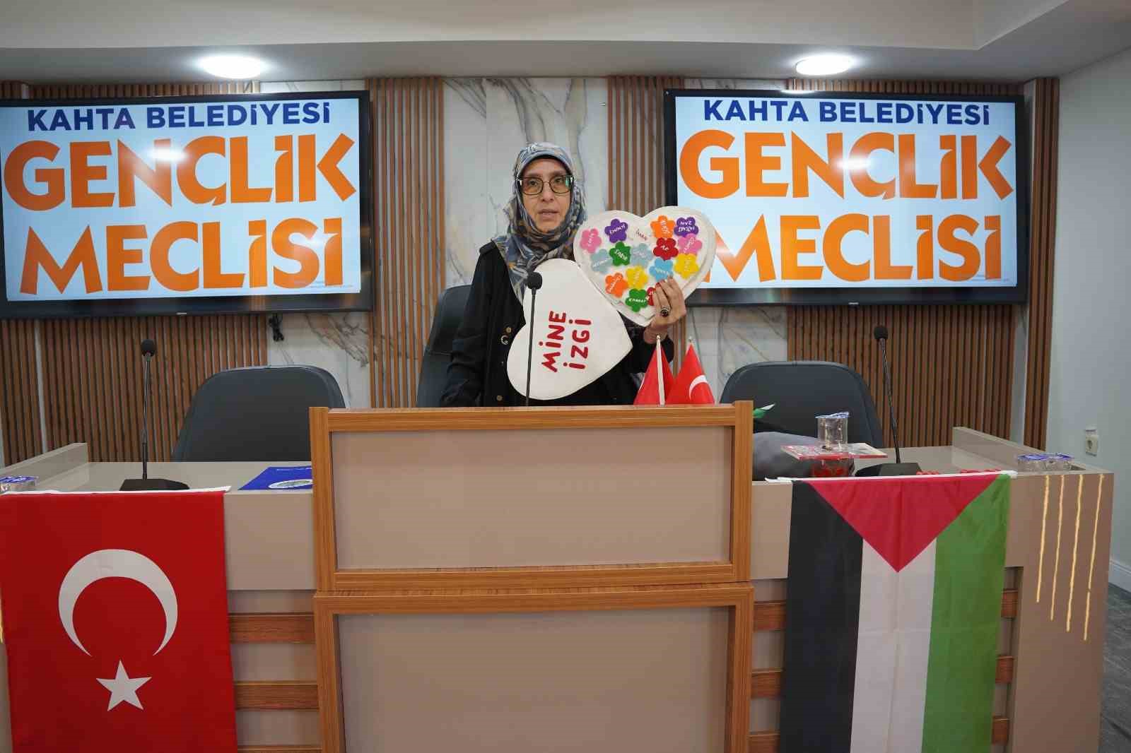 Kahta Belediyesi Gençlik Meclisi’nden anlamlı buluşma