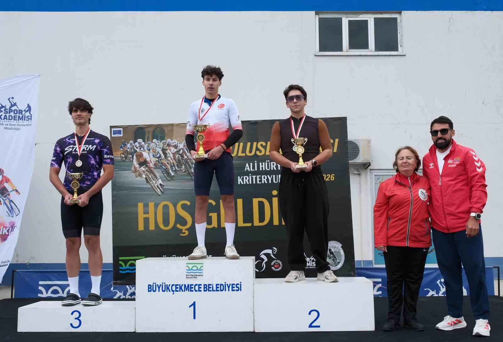 7. Uluslararası Ali Hüryılmaz Bisiklet Yarışı’nda pedallar zafer için döndü