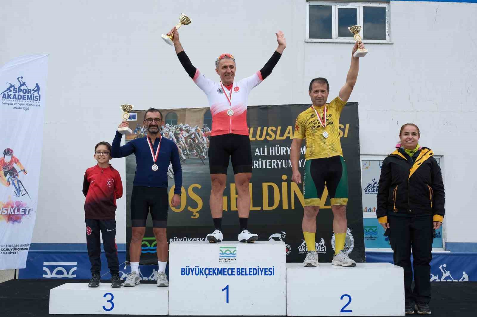 7. Uluslararası Ali Hüryılmaz Bisiklet Yarışı’nda pedallar zafer için döndü