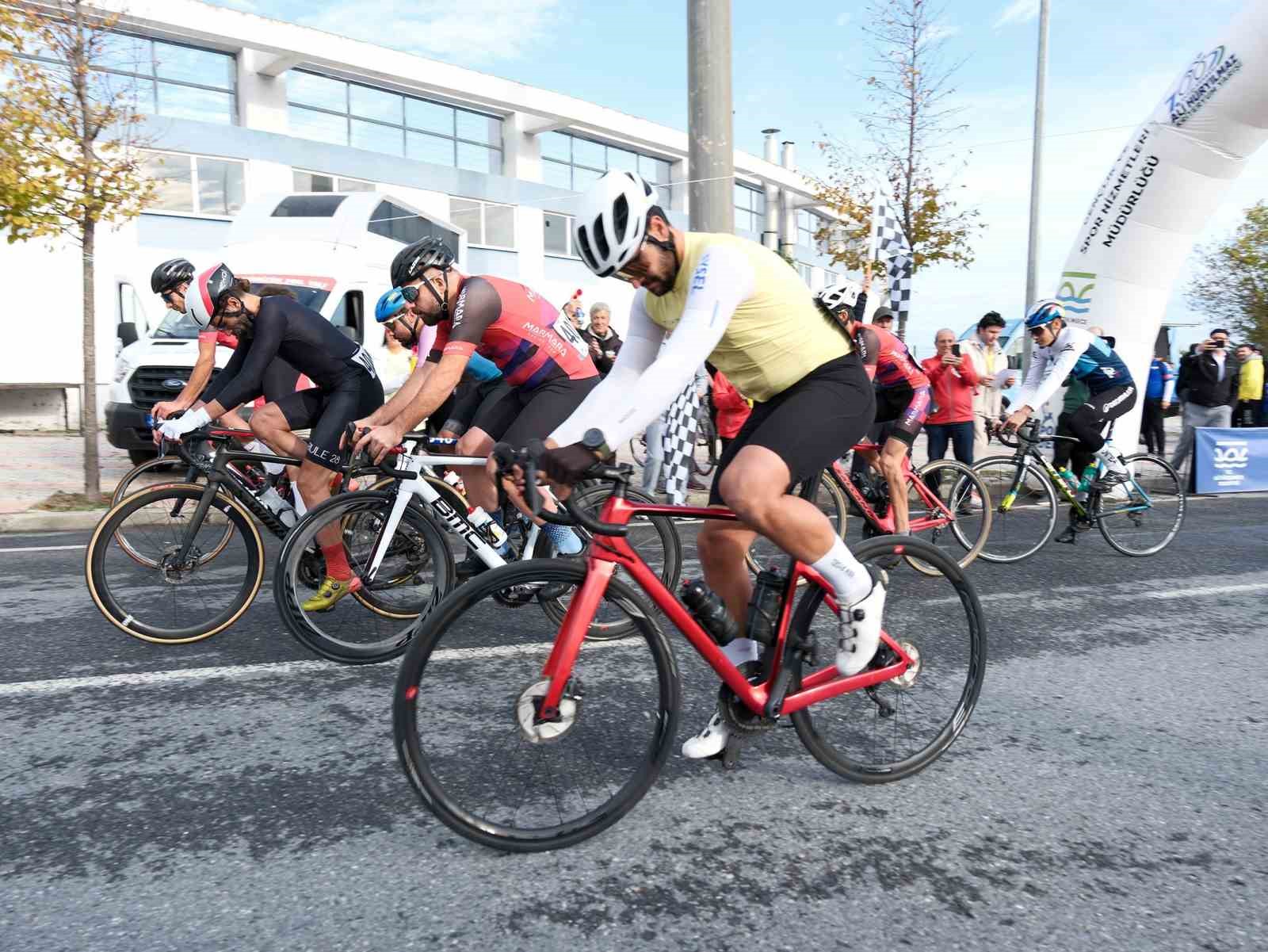 7. Uluslararası Ali Hüryılmaz Bisiklet Yarışı’nda pedallar zafer için döndü