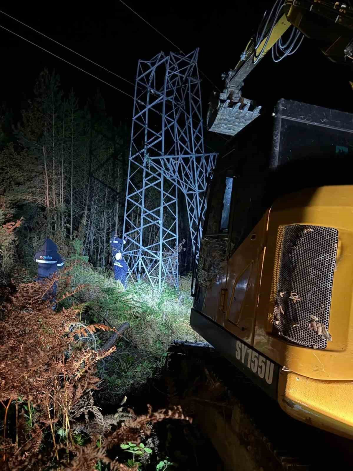 Sinop Valiliğinden fırtına sonrası açıklama: "Elektrik arızaları giderildi"