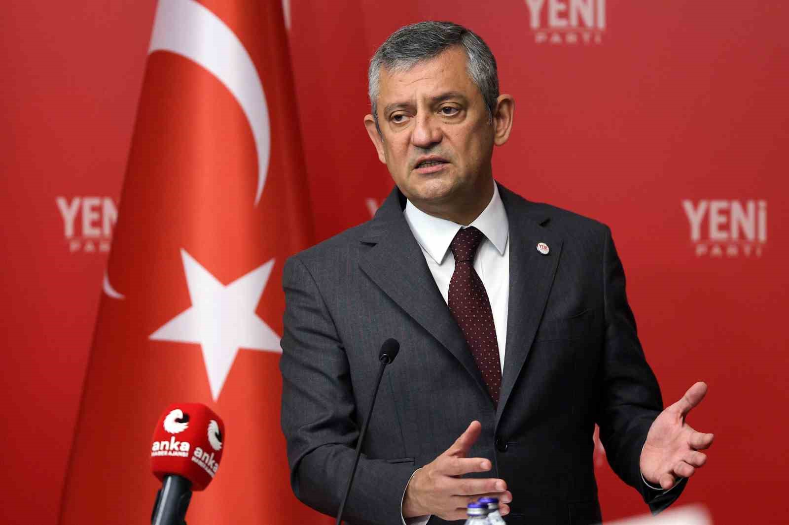 DEM Parti Eş Genel Başkanları Hatimoğulları ve Bakırhan’dan Özel’e ziyaret