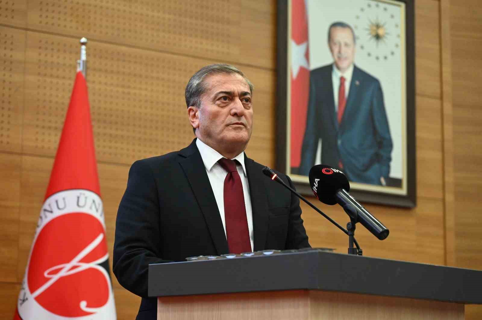Muhammed İhsan Oğuz 7. İlahiyat Lisansüstü Tez Yarışması’nda ödüller sahiplerini buldu