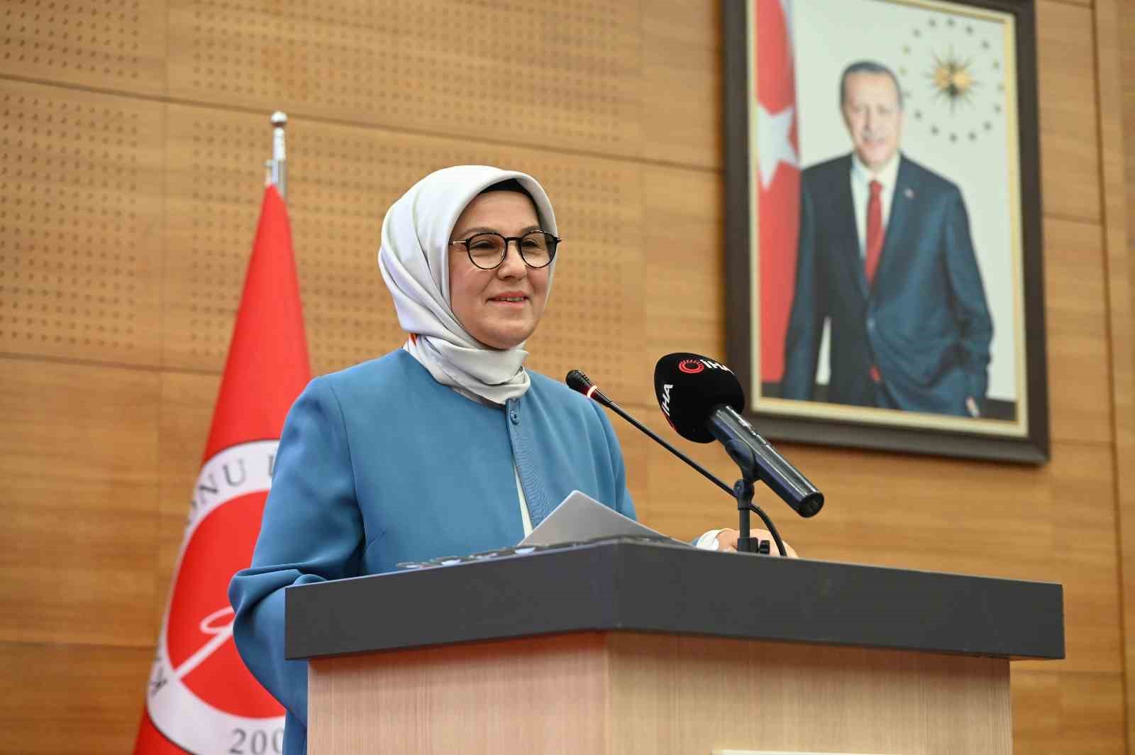 Muhammed İhsan Oğuz 7. İlahiyat Lisansüstü Tez Yarışması’nda ödüller sahiplerini buldu