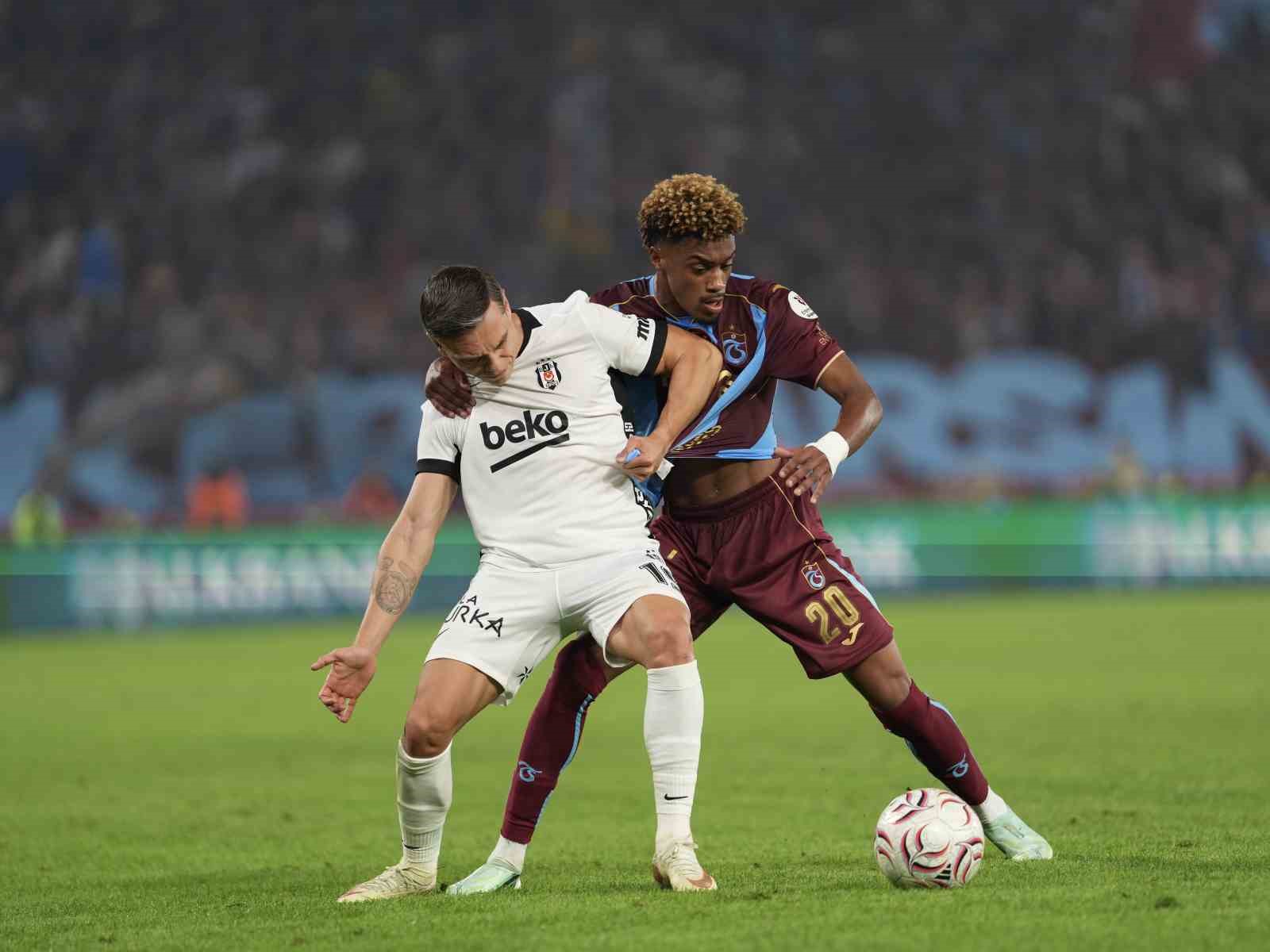 Trendyol Süper Lig: Trabzonspor: 2 - Beşiktaş: 0 (Maç sonucu)