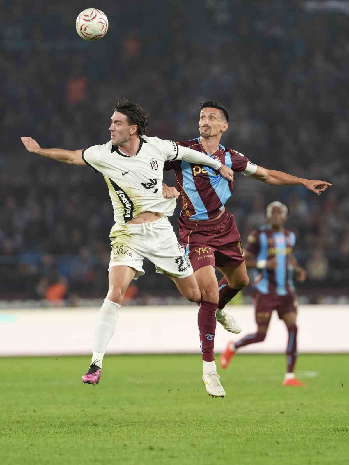 Trendyol Süper Lig: Trabzonspor: 2 - Beşiktaş: 0 (Maç sonucu)