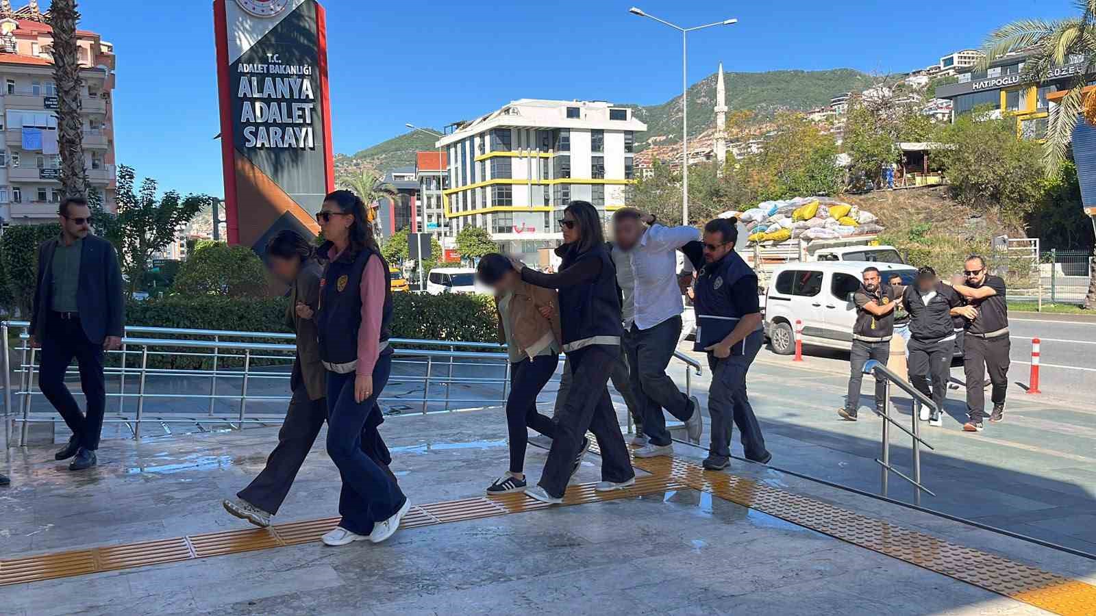 Antalya’da tefecilik ve şantaj operasyonunda 6 tutuklama