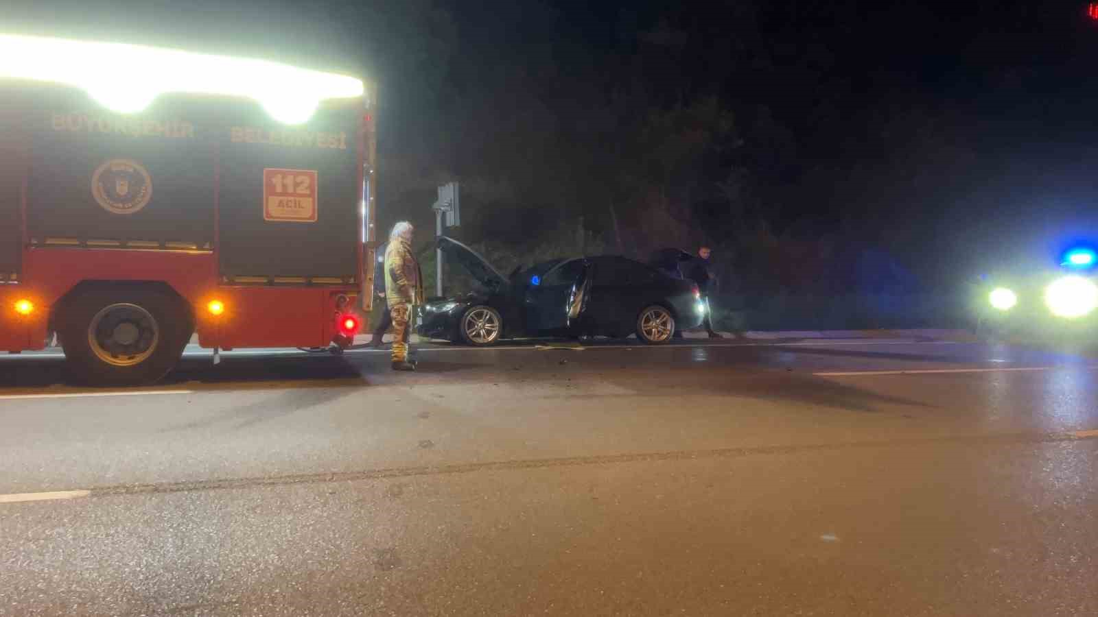 Bursa’da lüks otomobil alevlerin eşiğinden döndü
