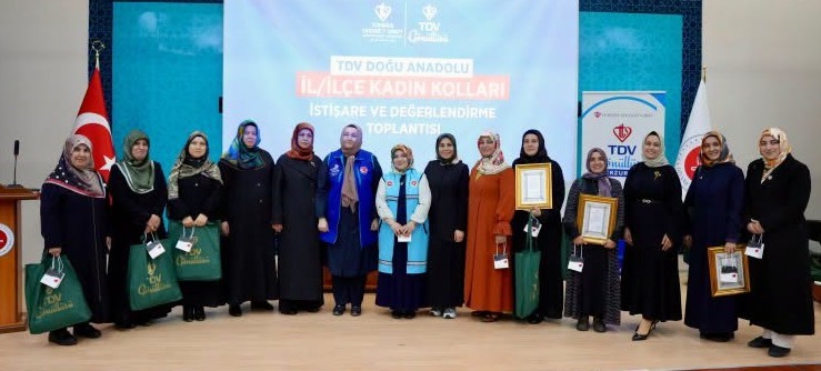 TDV Doğu Anadolu Kadın Kolları Erzurum’da buluştu