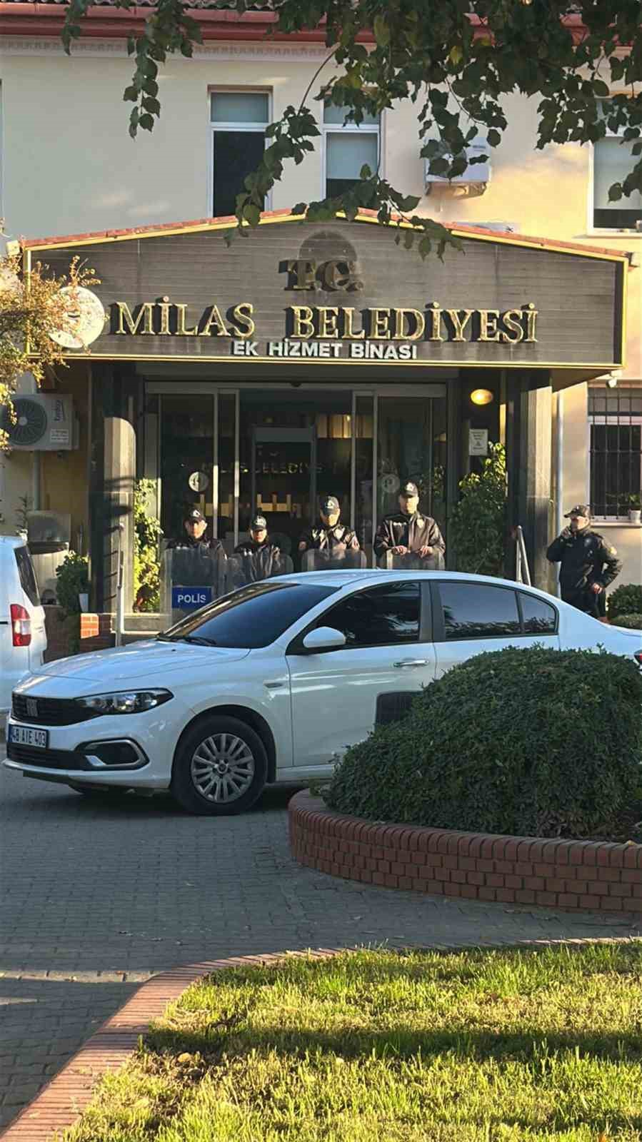 Milas Belediyesine operasyon