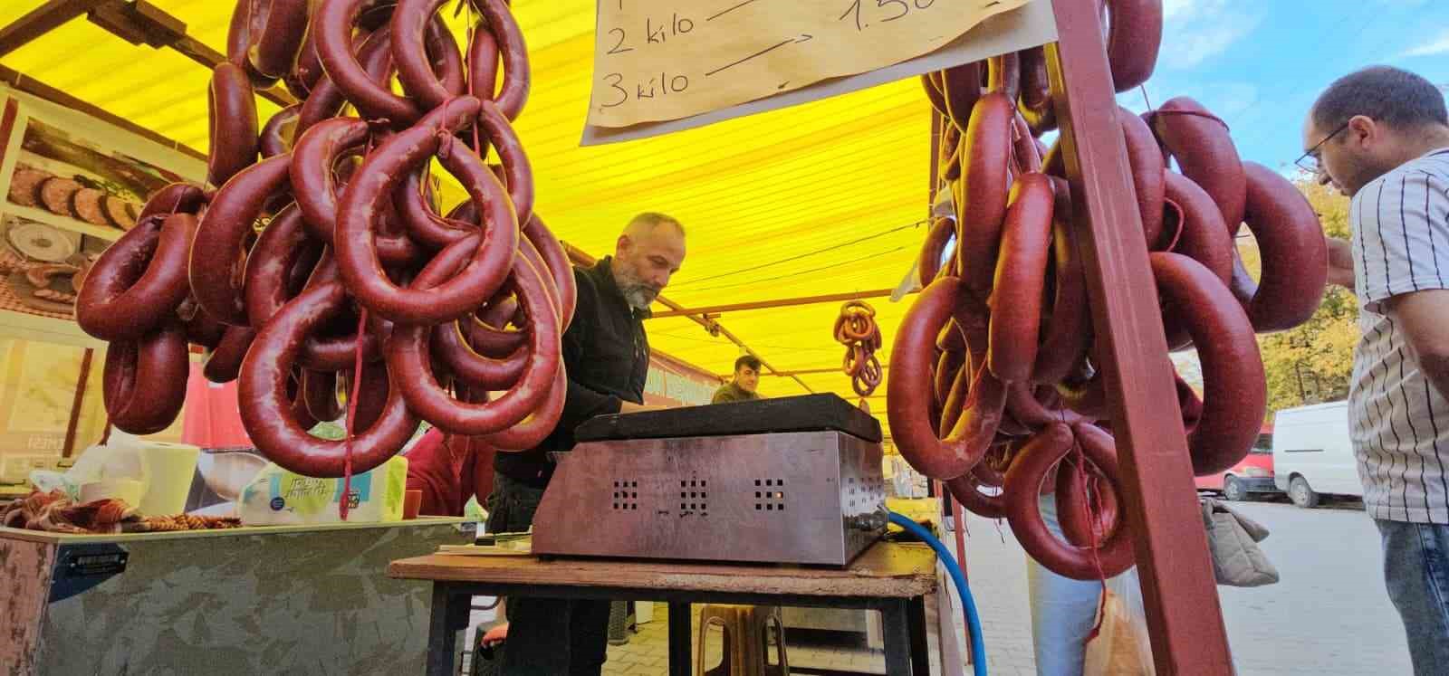 Hasköy’de yöresel lezzetler tezgahlarda yerini aldı