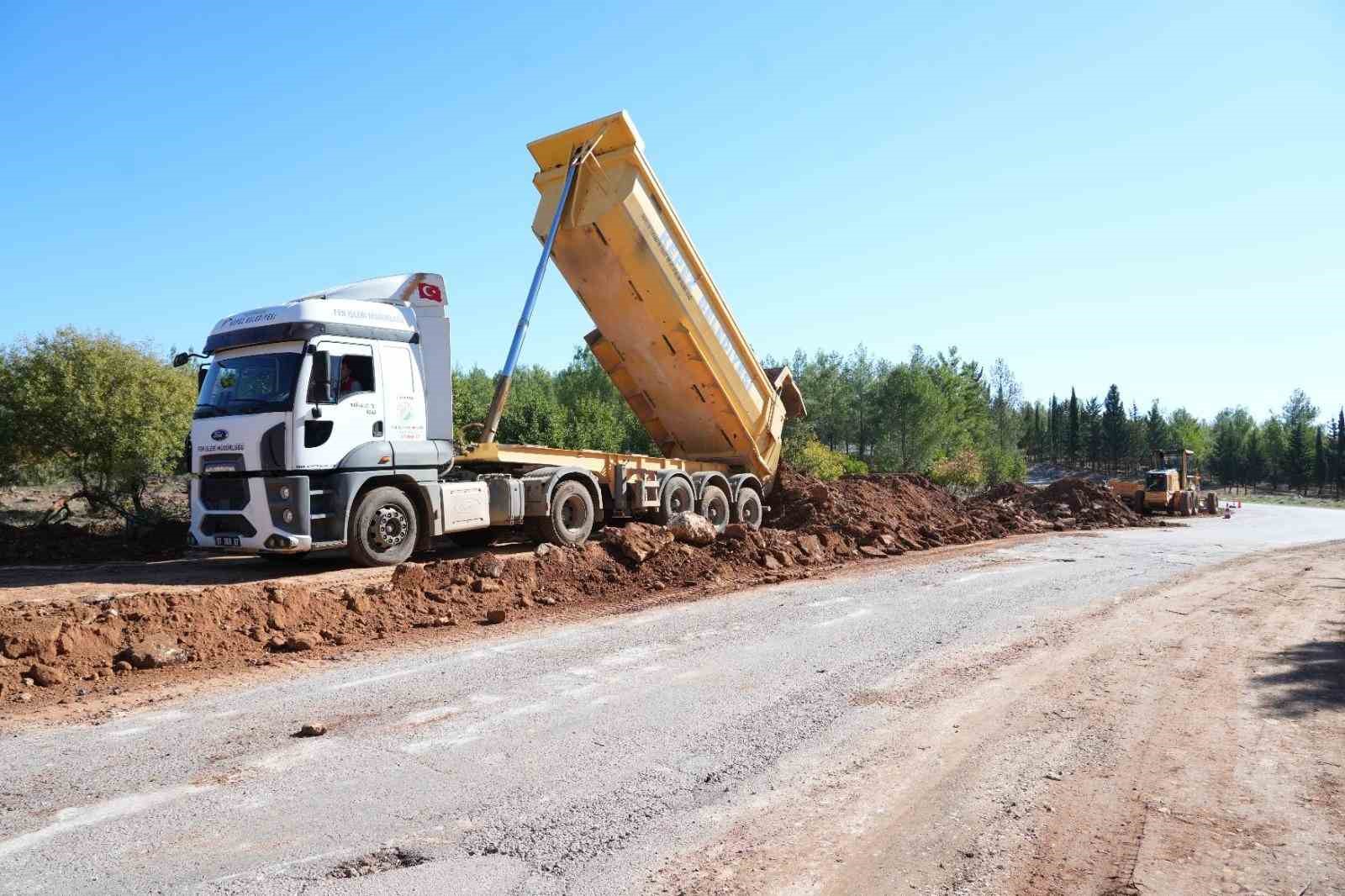 Kepez Belediyesi’nden Aktoprak Mahallesi’nde yol düzenlemesi