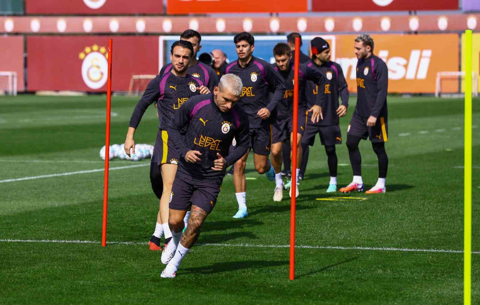 Galatasaray, Lille maçı hazırlıklarını tamamladı
