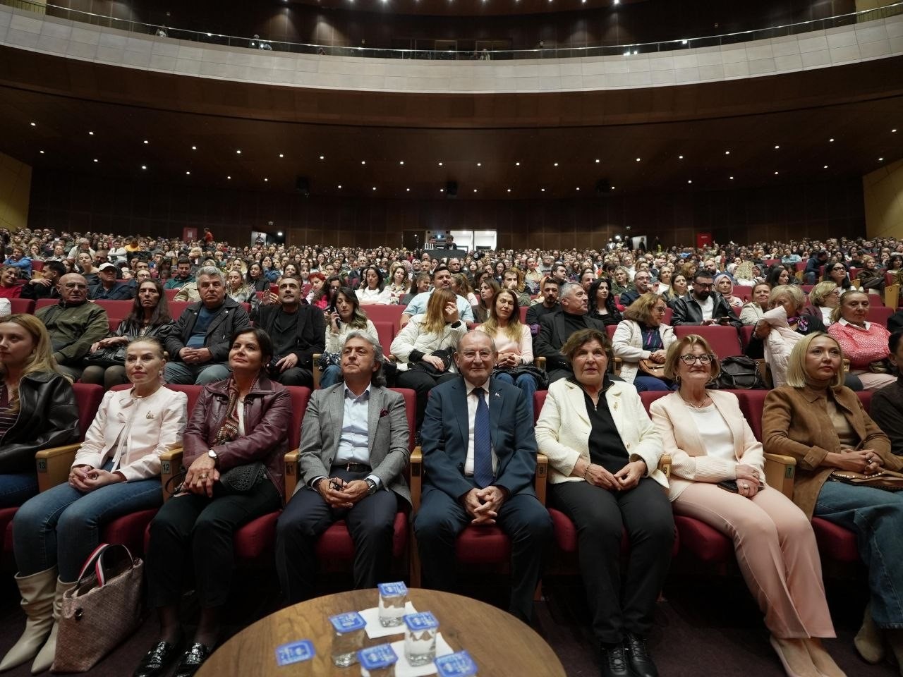 Denizli Büyükşehir’den Cumhuriyet’e özel Bülent Ortaçgil konseri