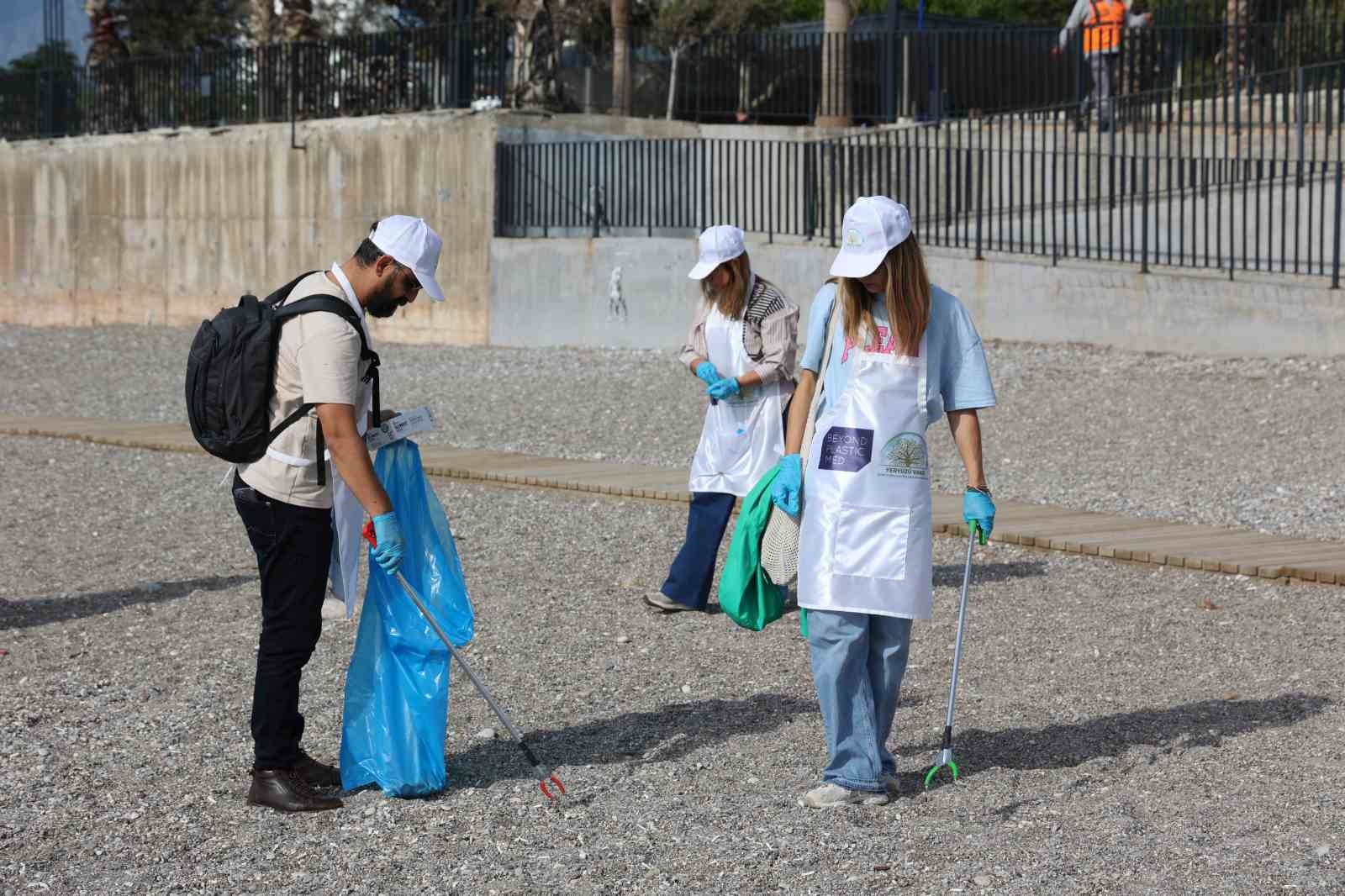 Konyaaltı sahillerinde plastik atıklara karşı yeni proje