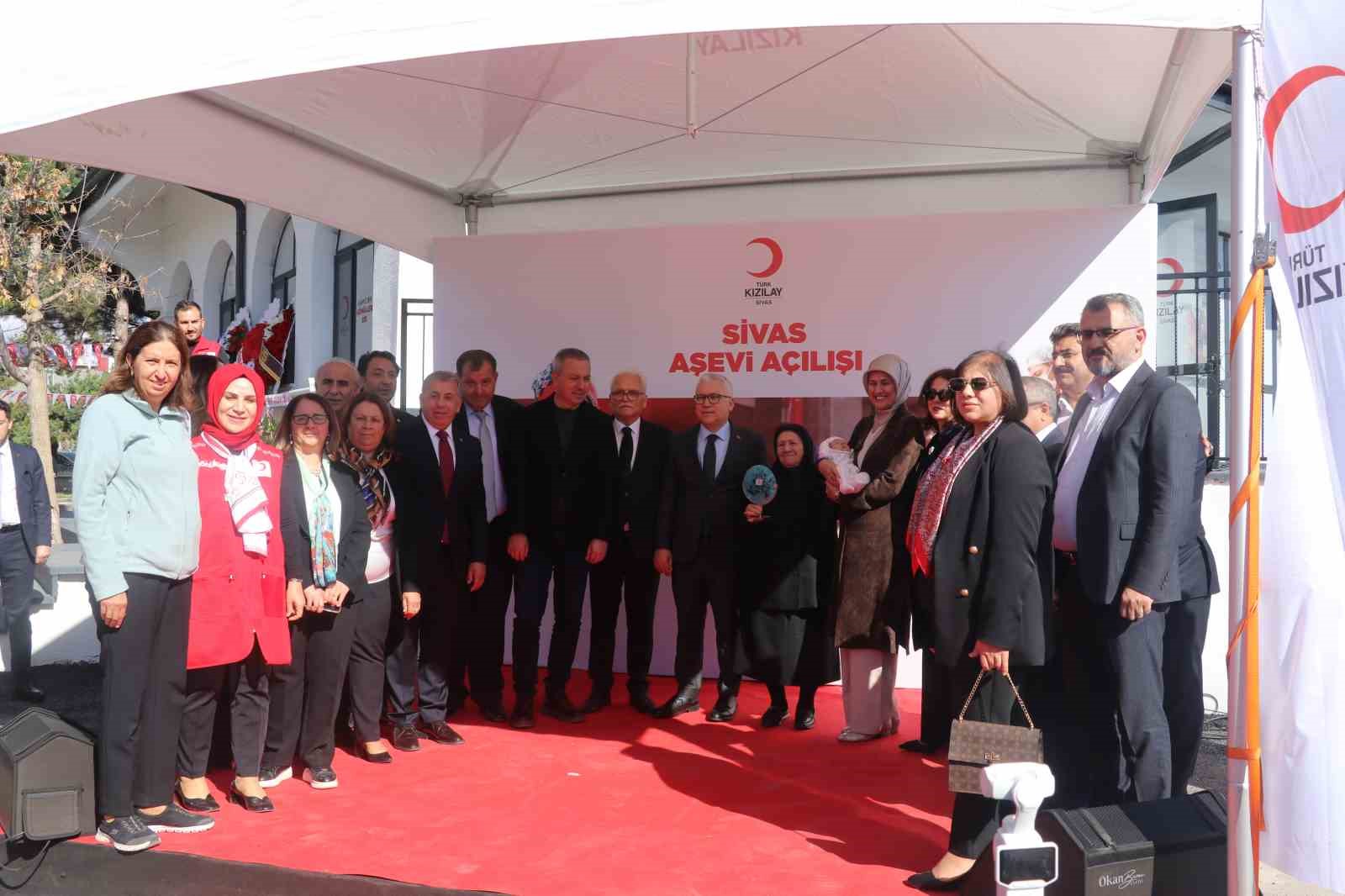 Sivas’ta Semra ve Aydın Kurt Aşevi hizmete açıldı