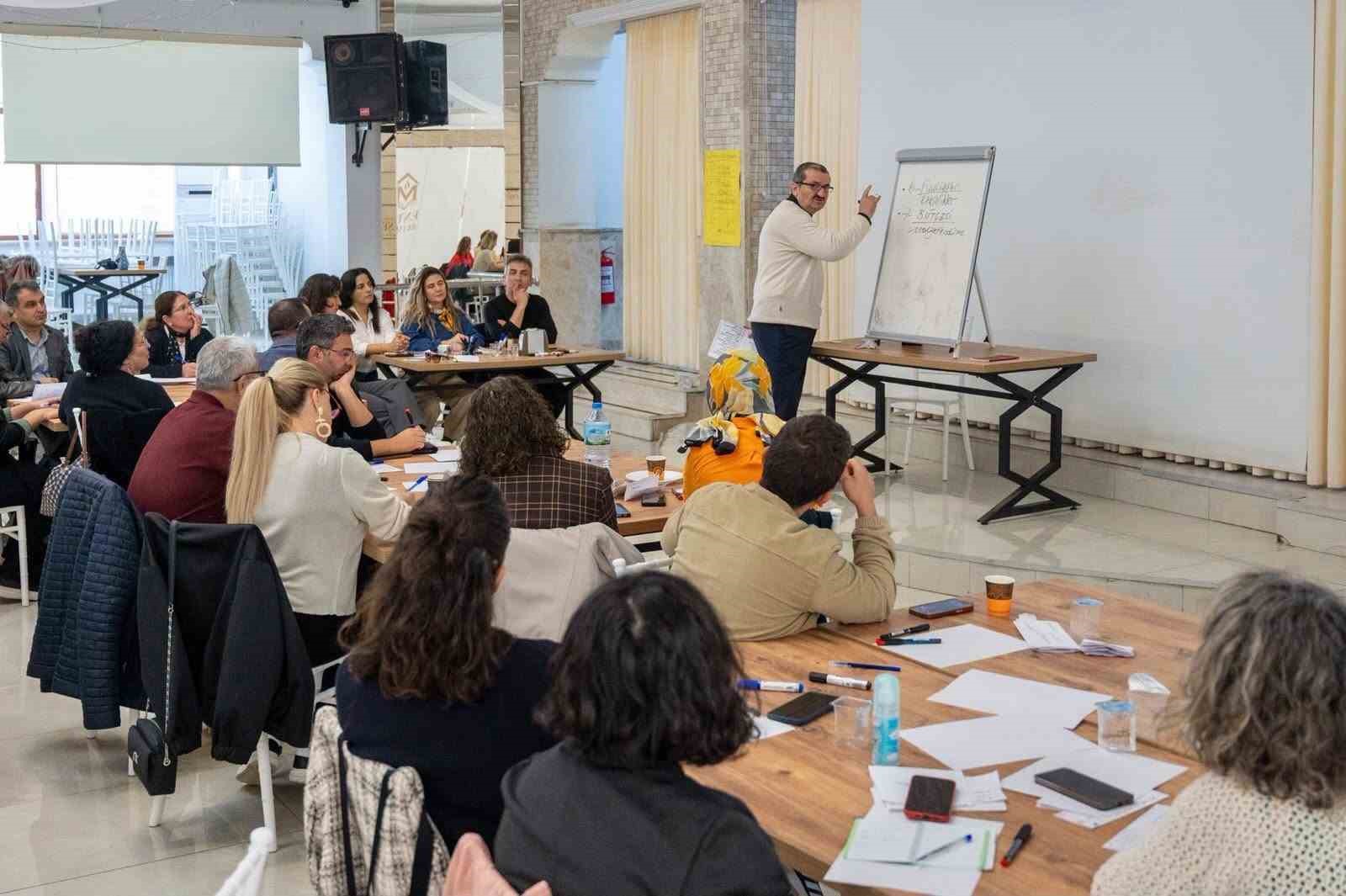 Muğla’da eğitim yönetimi ve kurum kültürü semineri tamamlandı