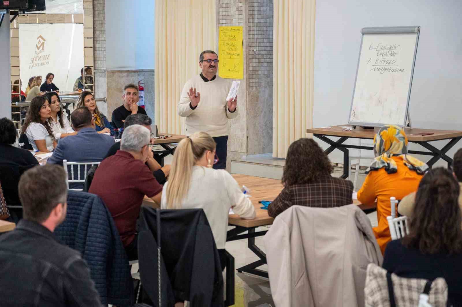 Muğla’da eğitim yönetimi ve kurum kültürü semineri tamamlandı