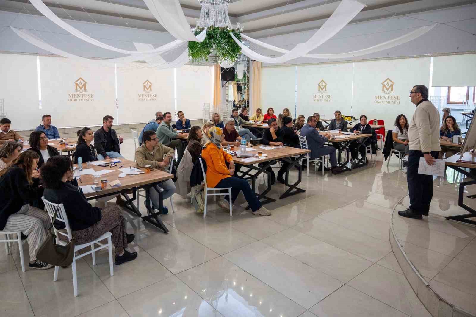 Muğla’da eğitim yönetimi ve kurum kültürü semineri tamamlandı