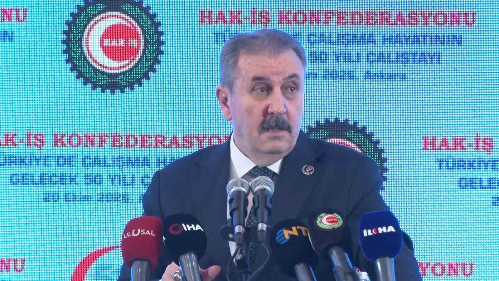 HAK-İŞ’ten 51’inci kuruluş yıl dönümünde Türkiye’de Çalışma Hayatının Gelecek 50 Yılı Çalıştayı