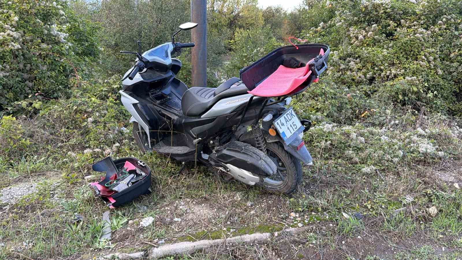 Bolu’da motosiklet ile hafif ticari araç çarpıştı: 2 yaralı