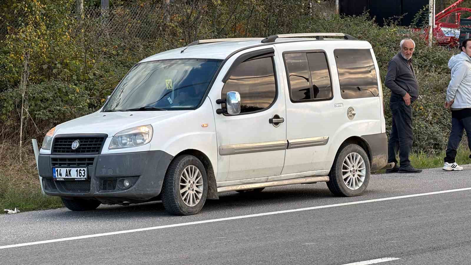 Bolu’da motosiklet ile hafif ticari araç çarpıştı: 2 yaralı