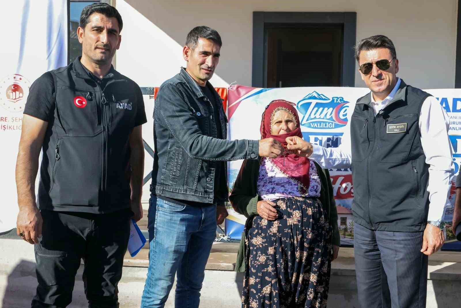 Tunceli’de 11 kırsal konutun anahtarı teslim edildi