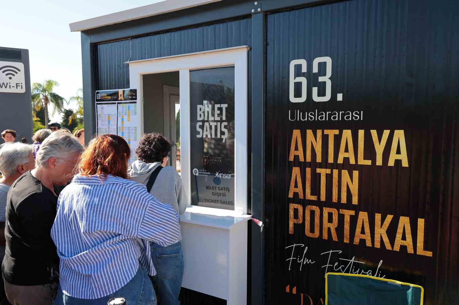 Altın Portakal biletleri yoğun ilgi görüyor