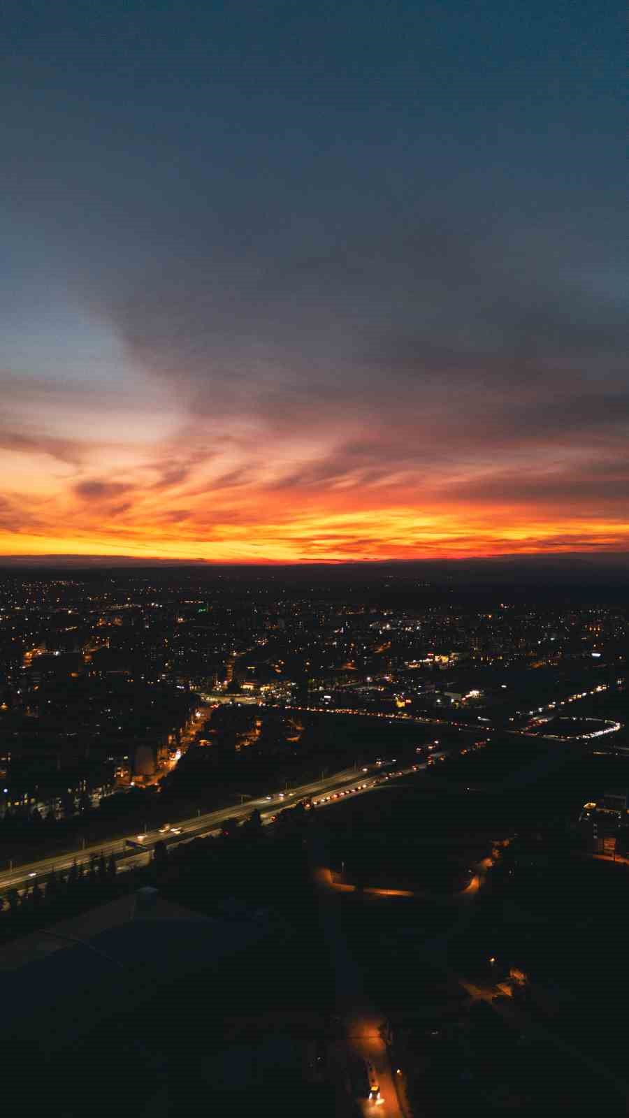 Eskişehir’de gün batımı havadan görüntülendi