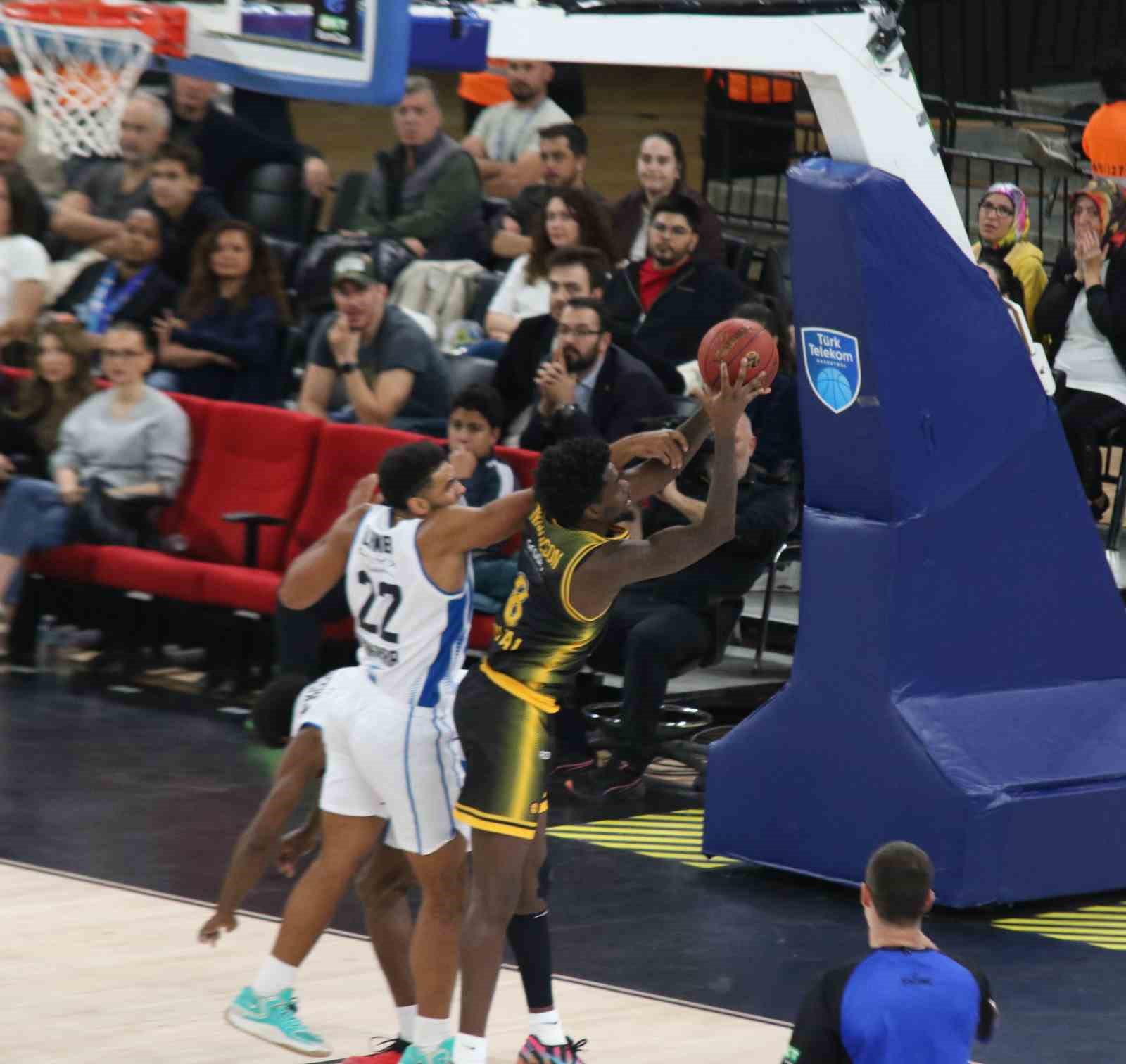 EuroCup: Türk Telekom: 84 - BC Siauliai: 94