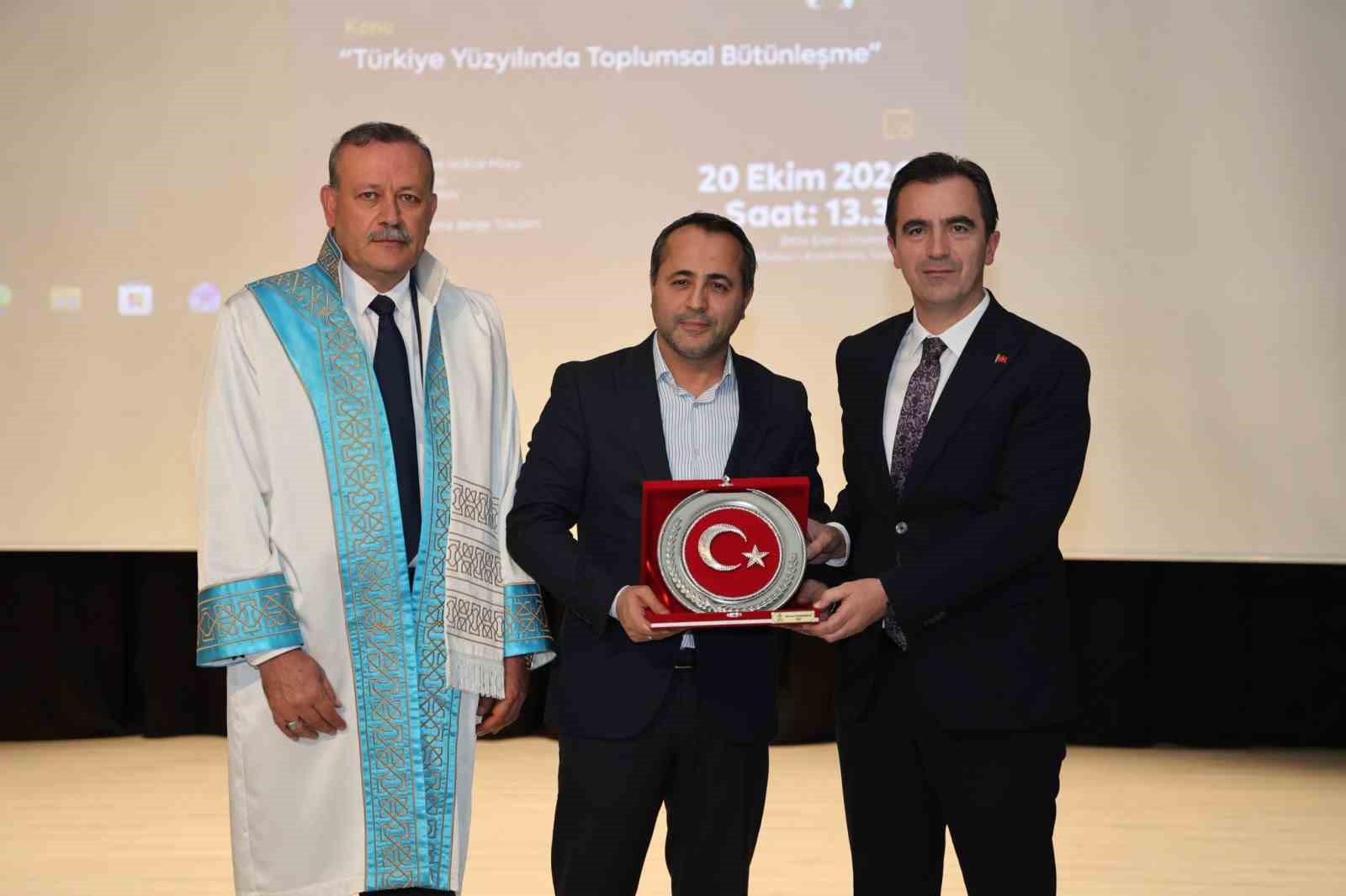 BEÜ’de 2026-2027 akademik yılı açılış töreni gerçekleştirildi