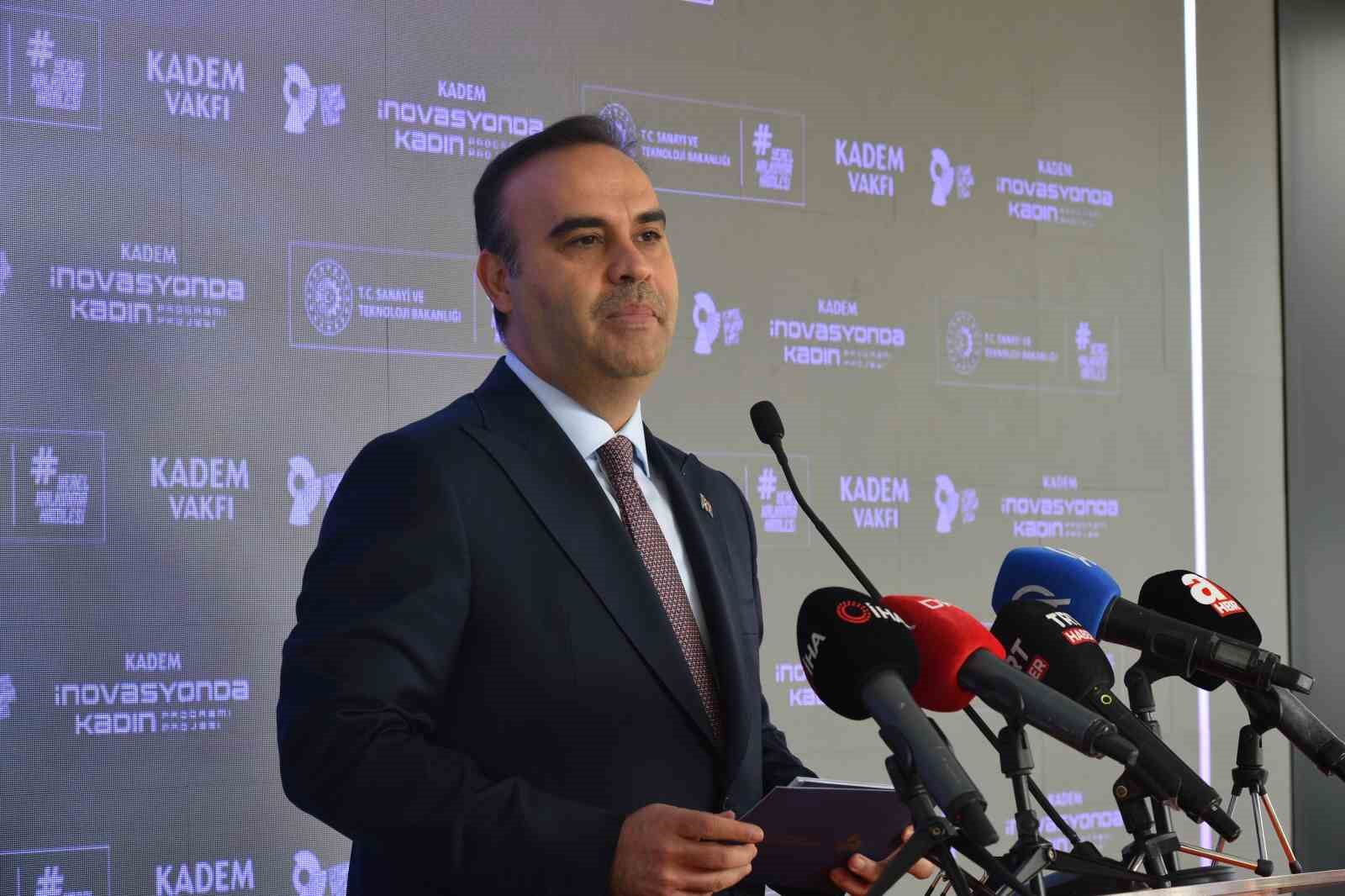 Bakan Kacır: "Kadınların bilimde ve üretimde güçlü bir şekilde yer alması, ülkemizin kalkınmasının temel anahtarıdır"