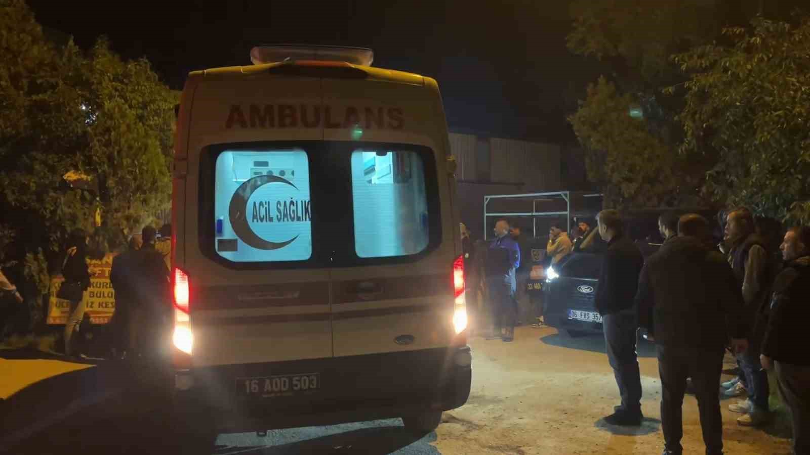 Demir bloğun altında kalan 24 yaşındaki genç hayatını kaybetti