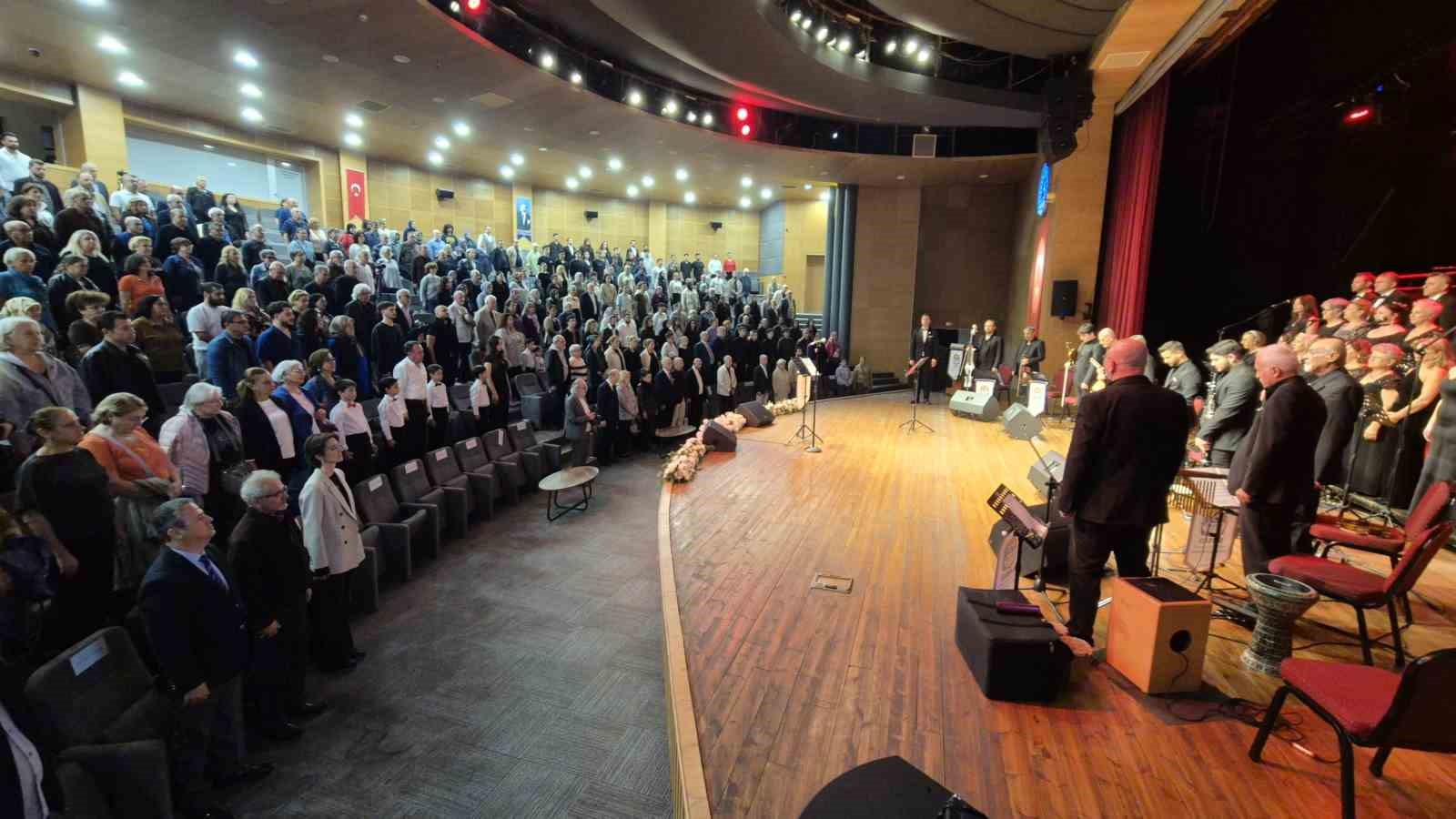 Samsun’da SAYSAD TSM Korosu’ndan kuruluş konseri