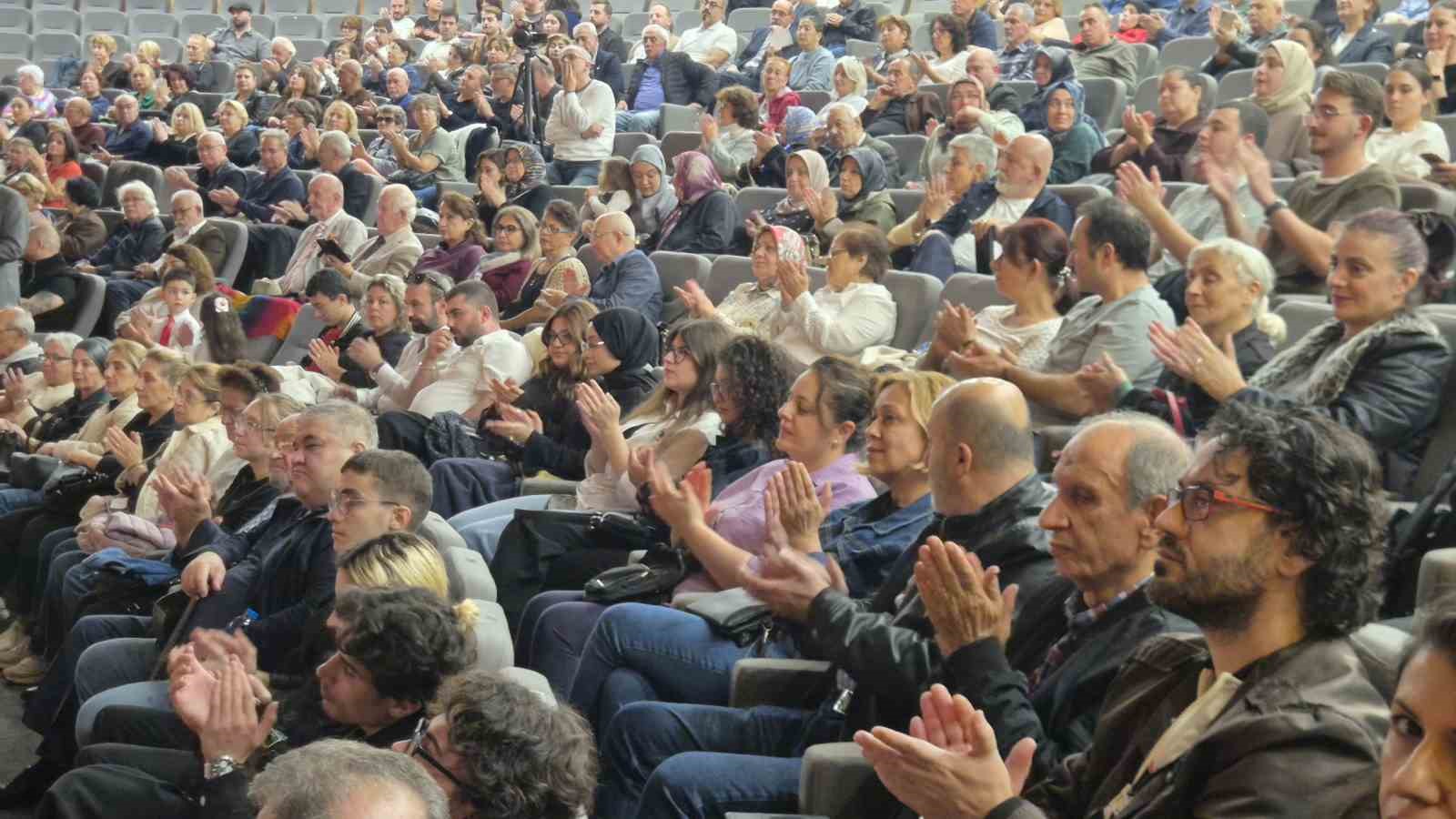 Samsun’da SAYSAD TSM Korosu’ndan kuruluş konseri