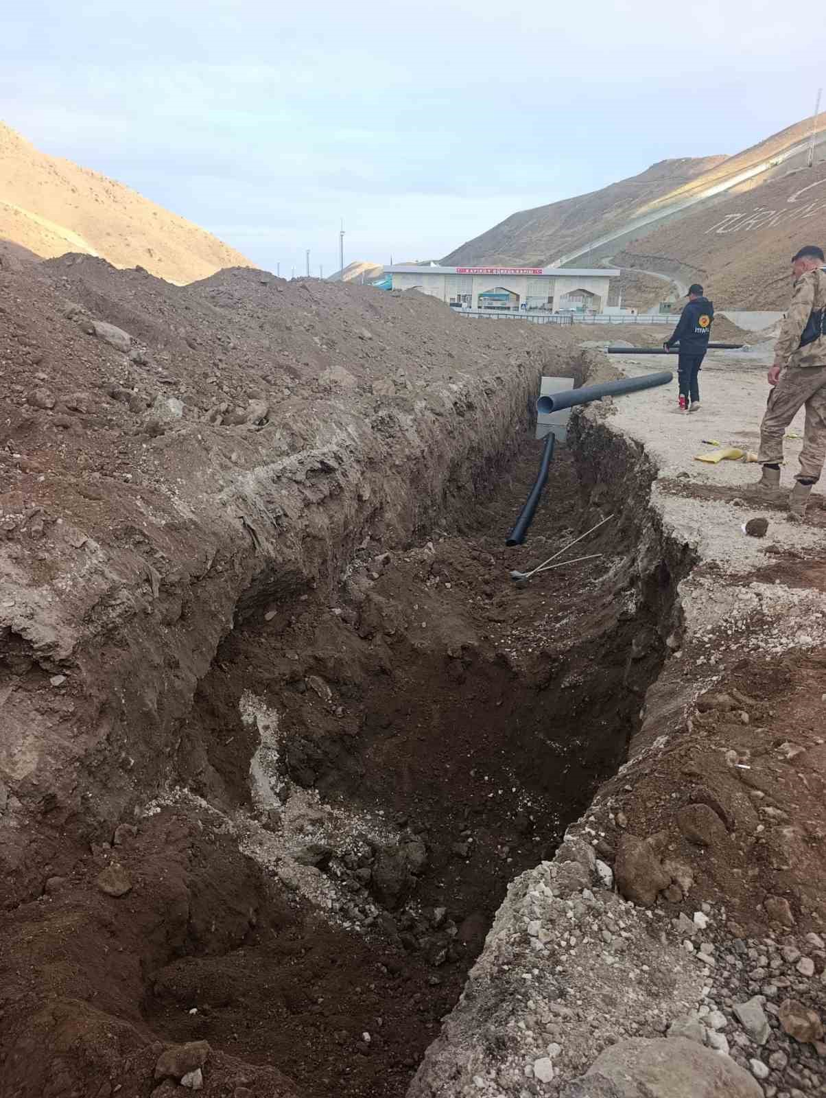 Van’da göçük altında kalan işçi hayatını kaybetti