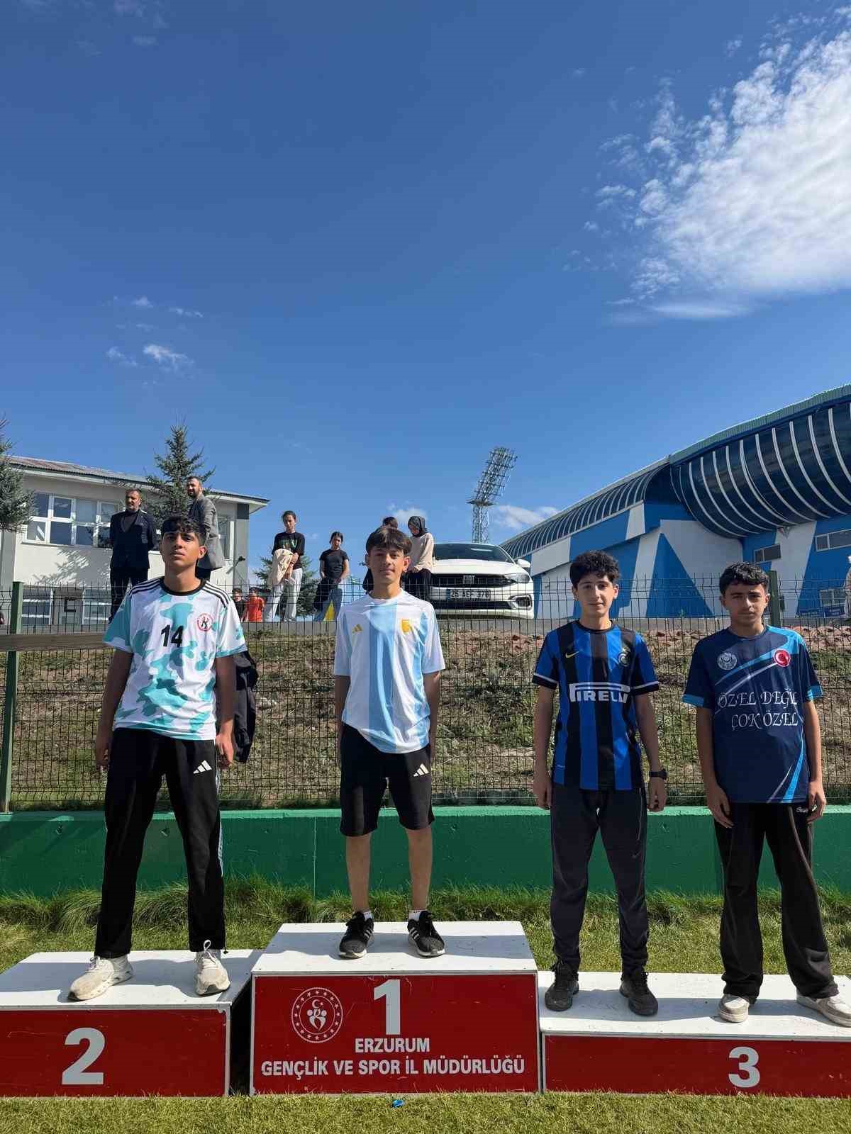 Aşkale YİBO’dan atletizmde kupa ve madalya başarısı