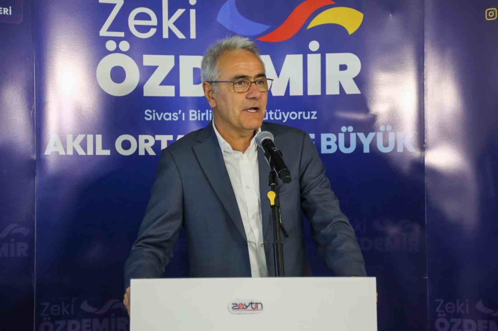 STSO Başkanı Zeki Özdemir: "İyi günde, kötü günde her dönem üyelerimizin yanındayız"