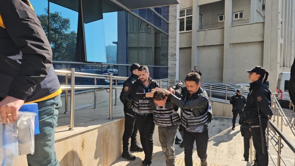 Zonguldak’ta eşini ve ona yardım etmek isteyen genci vuran şüpheli tutuklandı