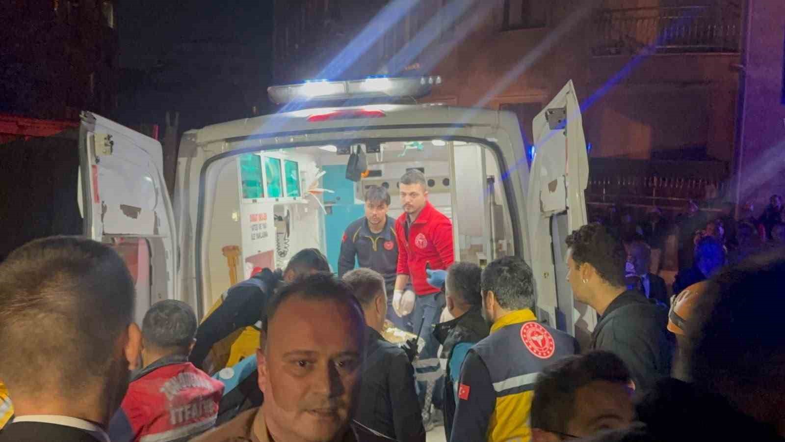 Zonguldak’ta çöken binada yaşlı kadının cansız bedenine ulaşıldı