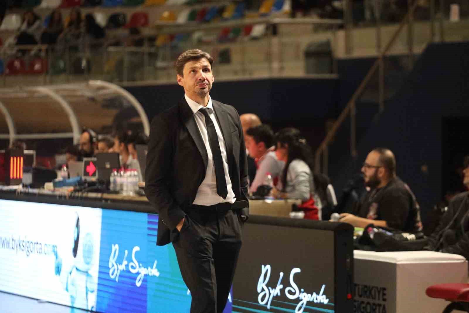 FIBA Europe Cup: Körfez Basket: 112 - Manchester Basketball: 71