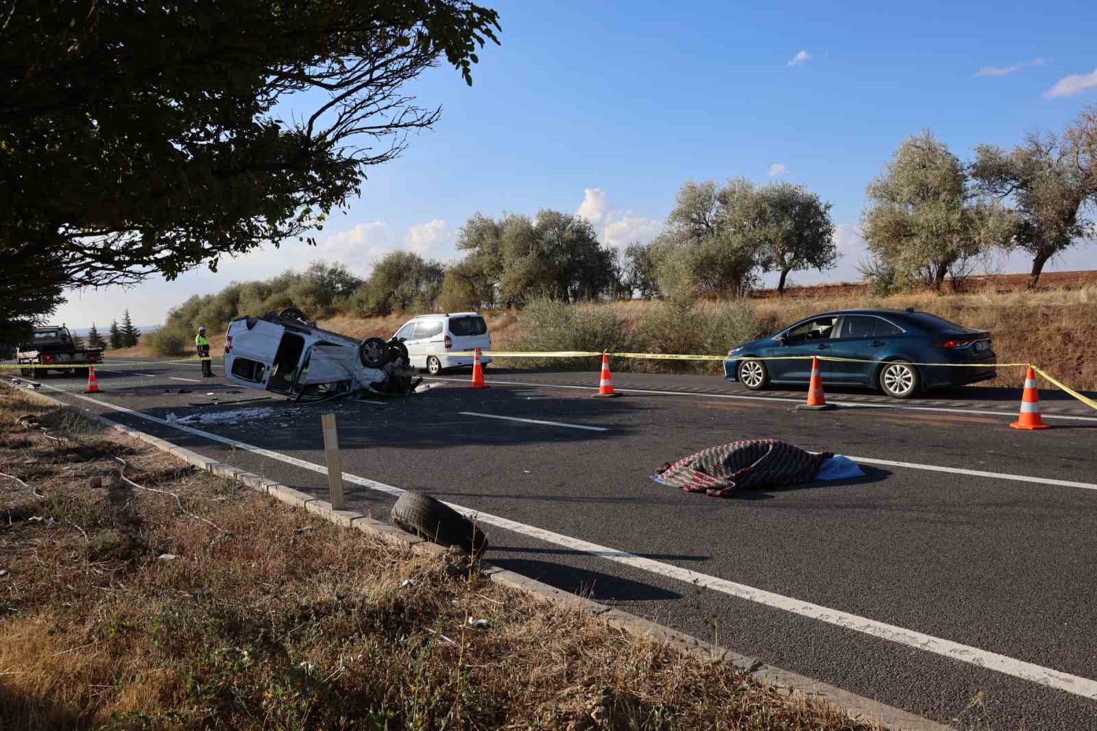 Nevşehir’de refüje çarpan araç takla attı: 1 ölü, 2 yaralı