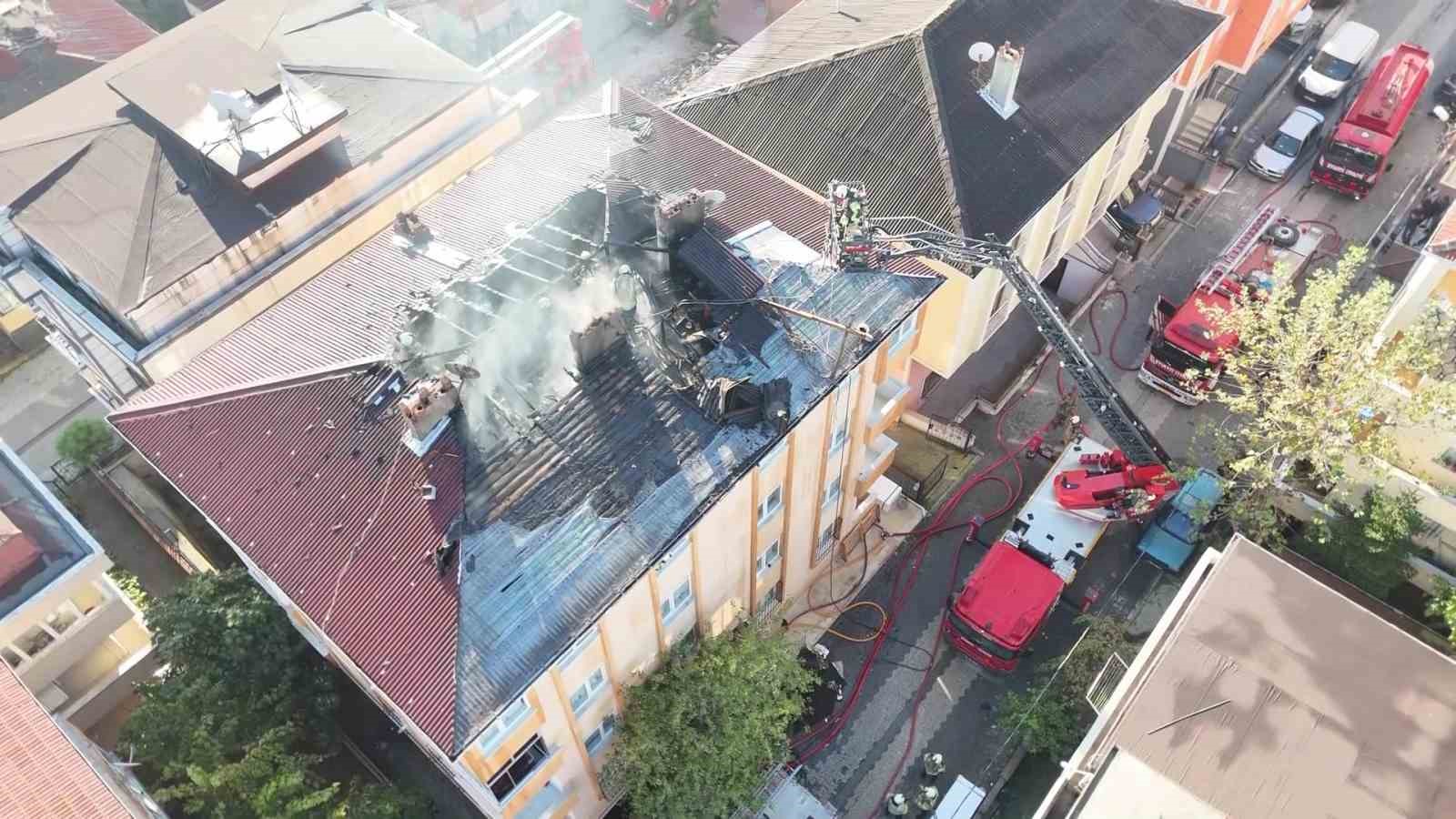 Tuzla’daki fabrika yangını havadan görüntülendi