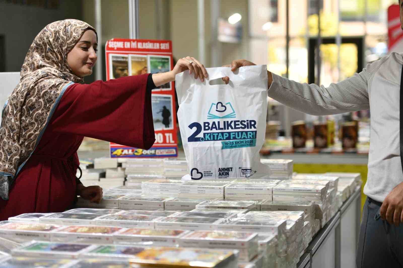 Kültür Sanat ve Edebiyatın kalbi 2. Balıkesir Kitap Fuarı’nda atıyor