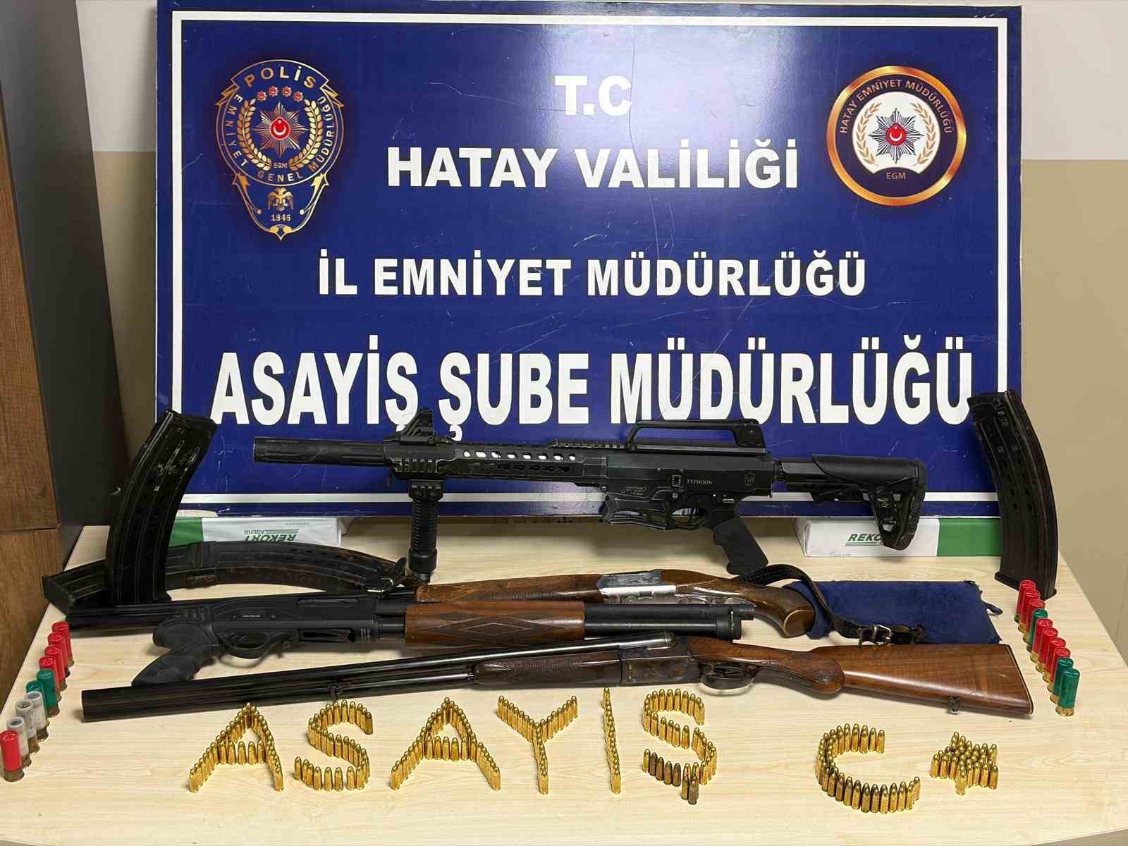 "2 milyon TL borcun var" deyip iş adamını ölümle tehdit eden kadın ve erkek şüpheli polisten kaçamadı