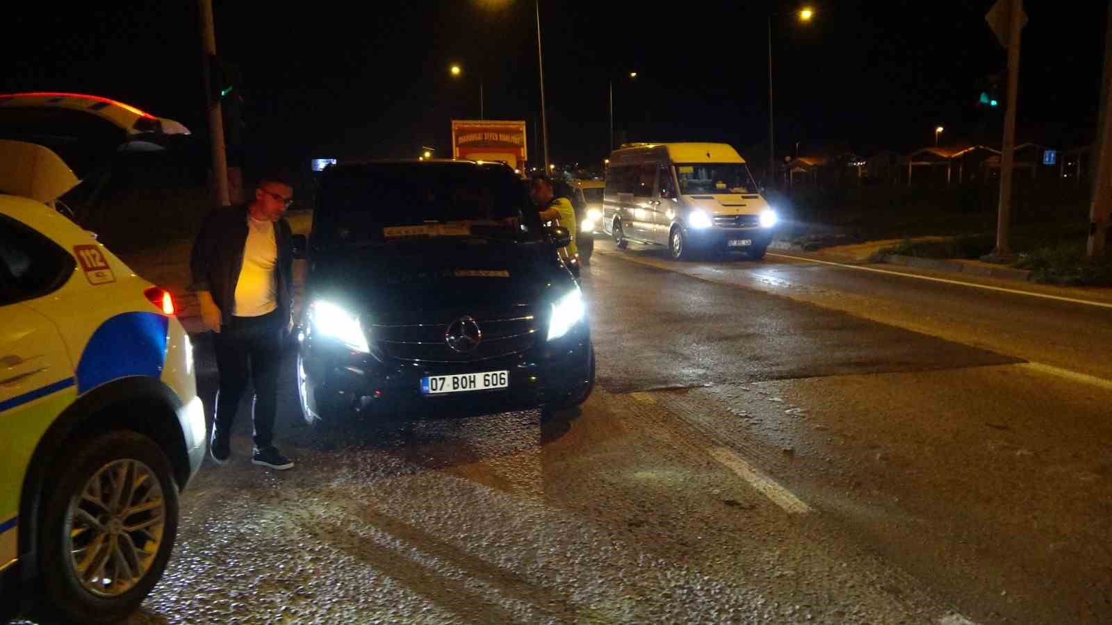 Manavgat’ta otomobil ile motosiklet çarpıştı: 2 yaralı