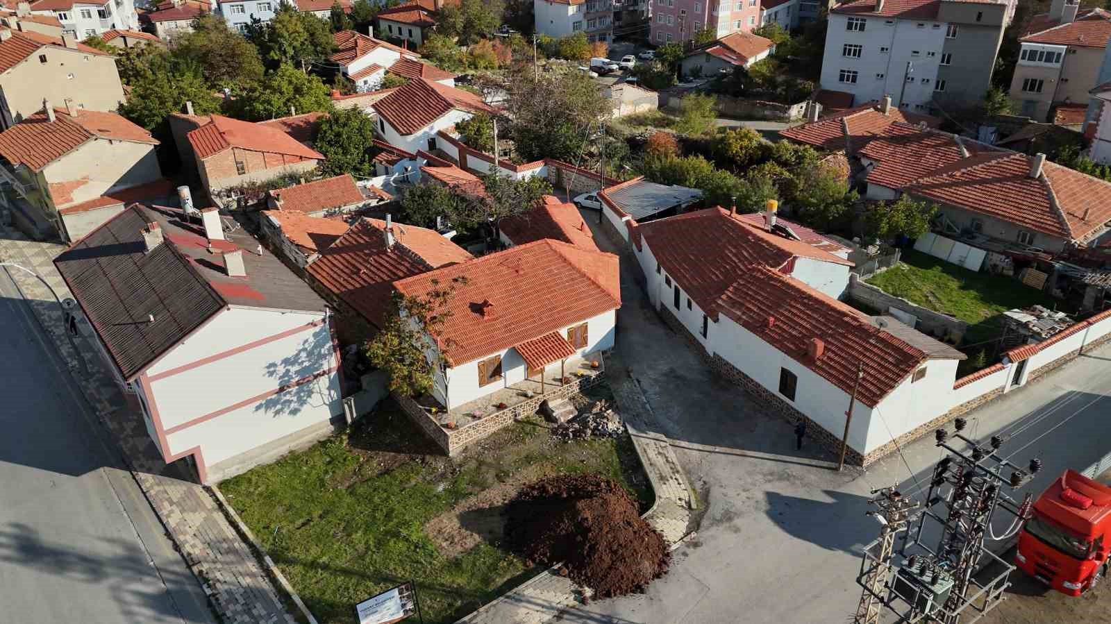 Yozgat Belediyesi’nden tarihi dokuyu koruyan sokak yenileme çalışması
